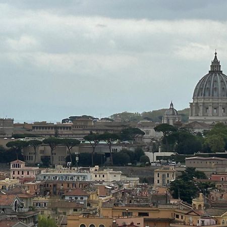 Penthouse Apartment With Terrace Close To Vatican Roma Exterior foto